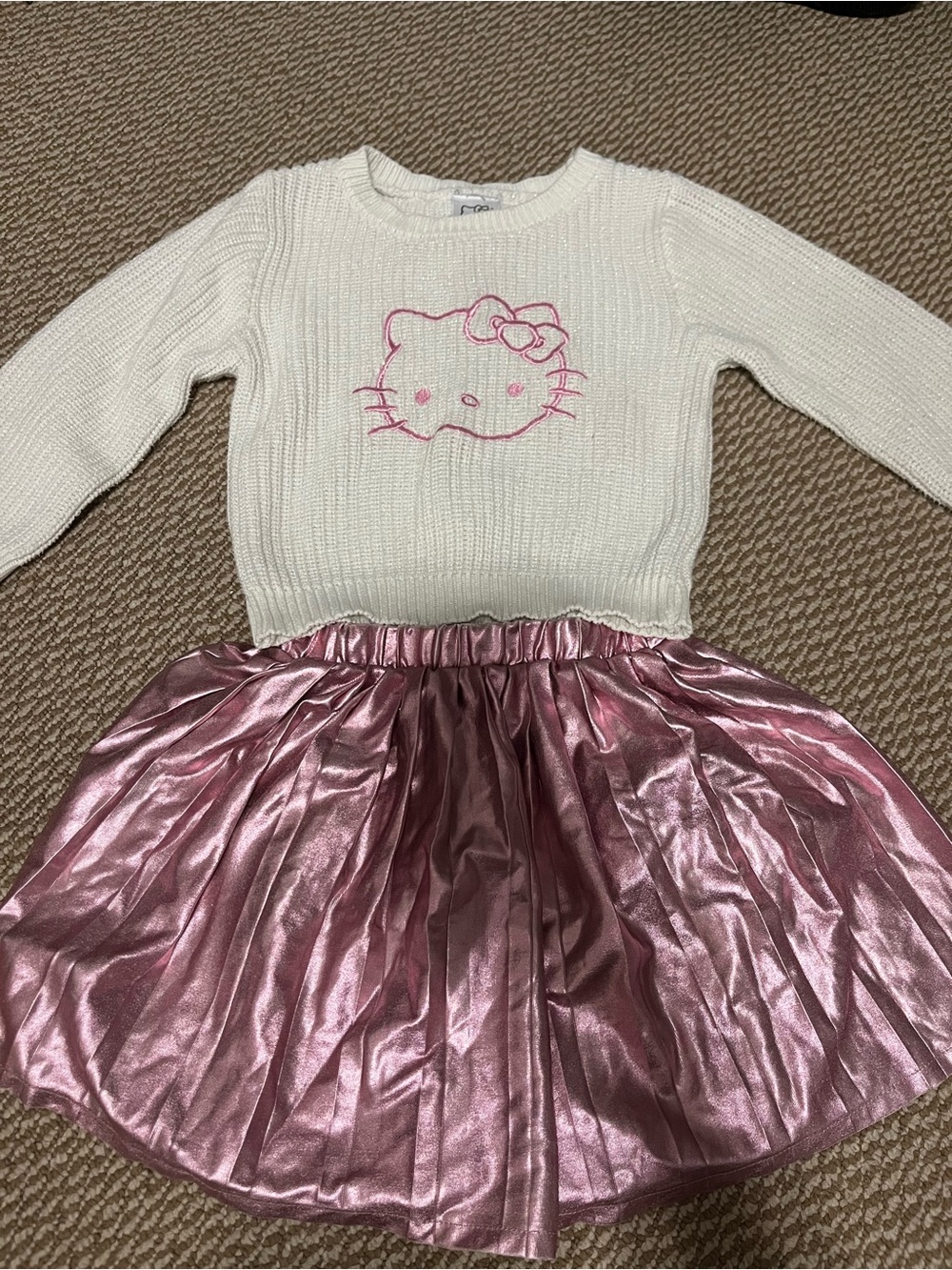 Girls Hello Kitty set size 5/6